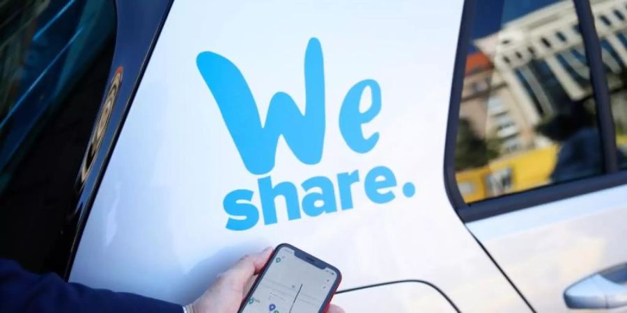 Vor allem in den grossen Städten greifen immer mehr Menschen auf Carsharing-Angebote zurück. Foto: Gerald Matzka/zb/dpa
