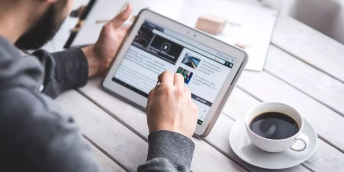 Jeden Tag werden wir mit vielen schlechten Nachrichten konfrontiert. Tablet
