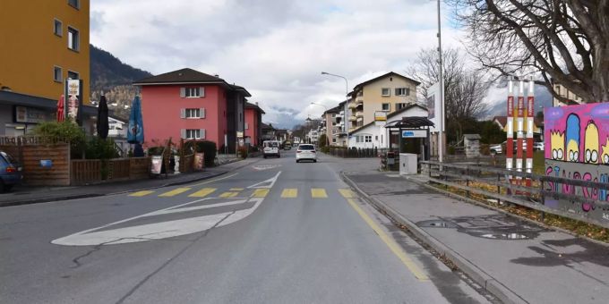 Am Donnerstagabend ist in Landquart eine Fussgängerin von einem Auto angefahren worden.