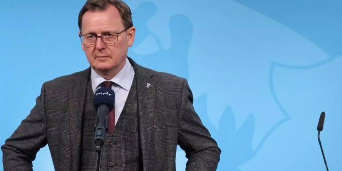 «Ab sofort, wenn ich jetzt dieses Format anmache, merke ich, im Hinterkopf habe ich jetzt die Lernkurve von vorgestern und gestern»: Bodo Ramelow. Foto: Bodo Schackow/dpa-Zentralbild/dpa «Ab sofort, wenn ich jetzt dieses Format anmache, merke ich, im Hinterkopf habe ich jetzt die Lernkurve von vorgestern und gestern»: Bodo Ramelow. Foto: Bodo Schackow/dpa-Zentralbild/dpa