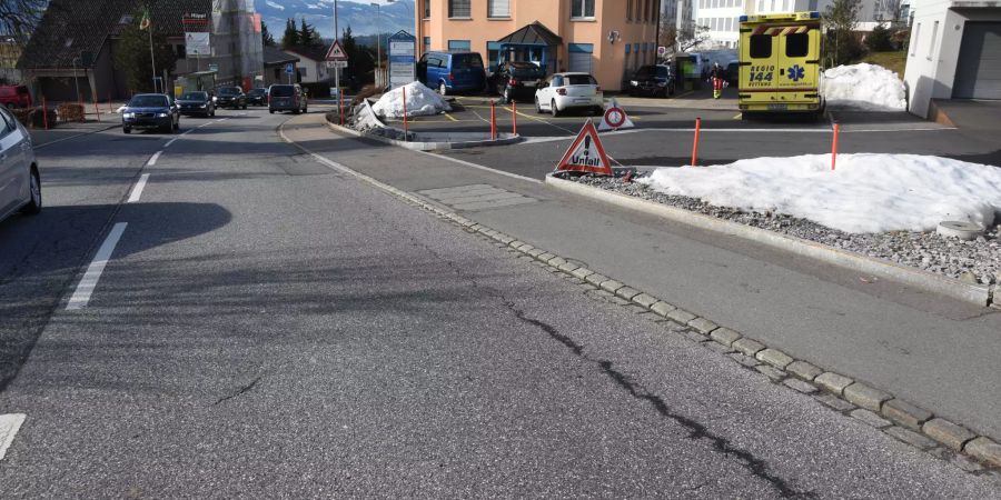 St. Gallenkappel SG: In Auto und Haus geprallt