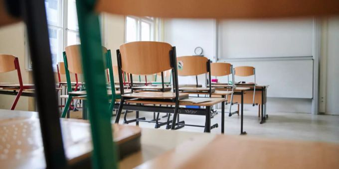 Corona-Ausbruch - Primarschule in Sankt Niklaus VS in Quarantäne