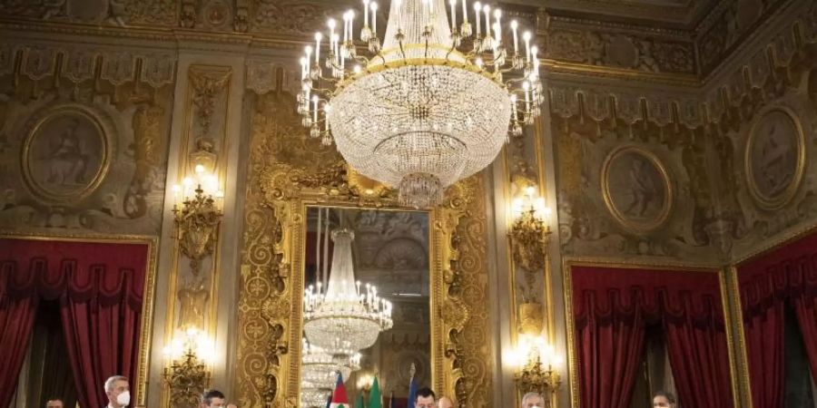 Der Lega-Vorsitzende Matteo Salvini ist zu Gesprächen mit Präsident Mattarella im Präsidentenpalast. Mattarella ist auf der Suche nach einer Lösung für die politische Krise. Foto: Alessandra Tarantino/AP/dpa