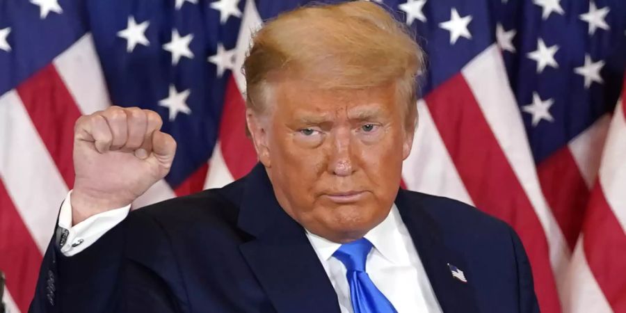 ARCHIV - US-Präsident Donald Trump nach einer Rede im Weissen Haus. Foto: Evan Vucci/AP/dpa/Archiv