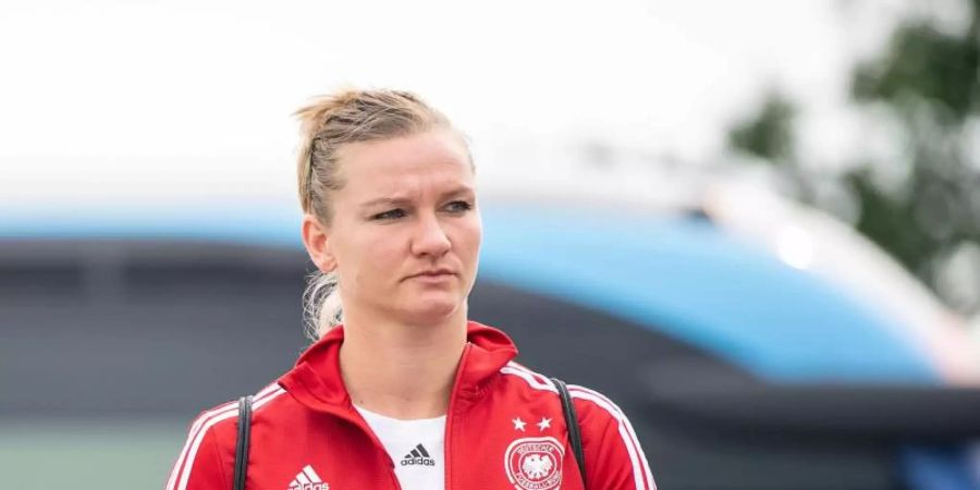 Fordert Vollprofitum im deutschen Frauenfussball: Alexandra Pop. Foto: Sebastian Gollnow/dpa