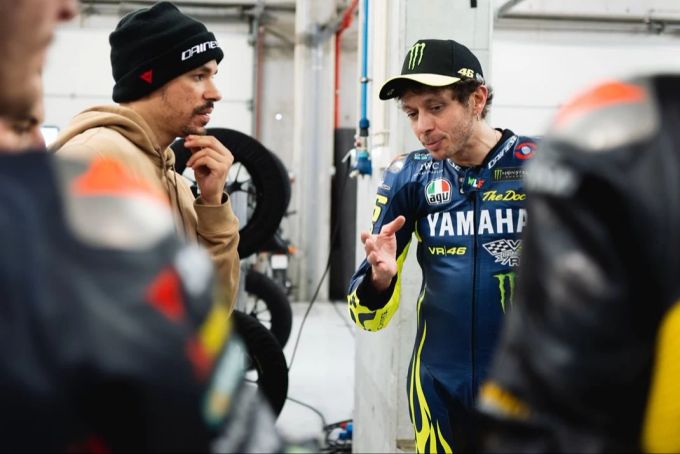 Auch MotoGP-Legende Valentino Rossi war beim Privattest anwesend. MotoGP Morbidelli Valentino Rossi