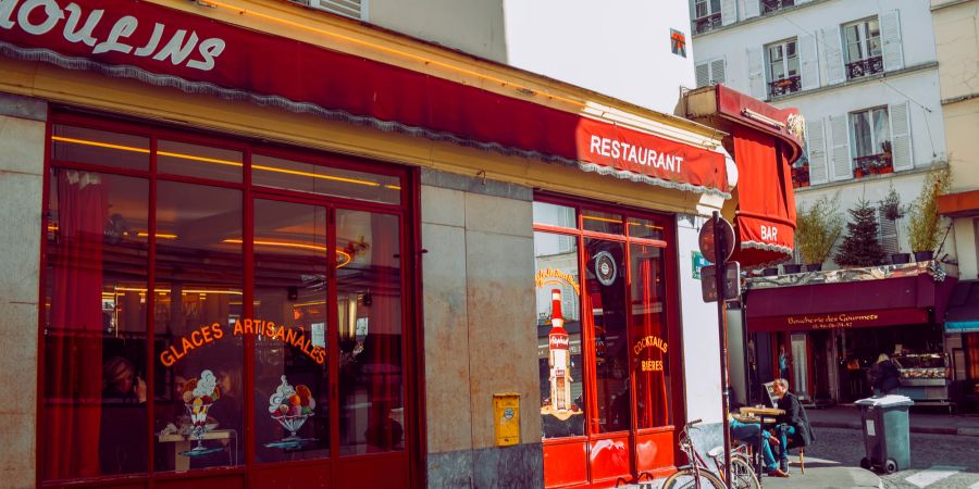 Café des 2 Moulins, Paris, Café