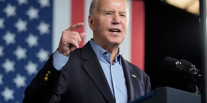 Es dürfe nicht zugelassen werden, dass als Konsequenz aus dem Vorgehen gegen die Hamas weitere 30'000 Palästinenser sterben, mahnt Joe Biden. Joe Biden