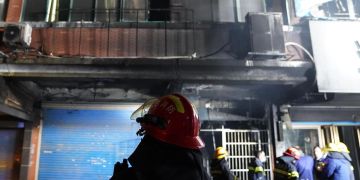 Chinesische Feuerwehrleute im Ensatz