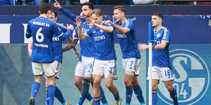 Schalke holte sich gegen Wiesbaden einen wichtigen Sieg. Schalke holte sich gegen Wiesbaden einen wichtigen Sieg.