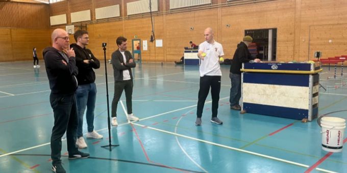 Der FC Aarau bildet seine Goalietrainer weiter. FC Aarau