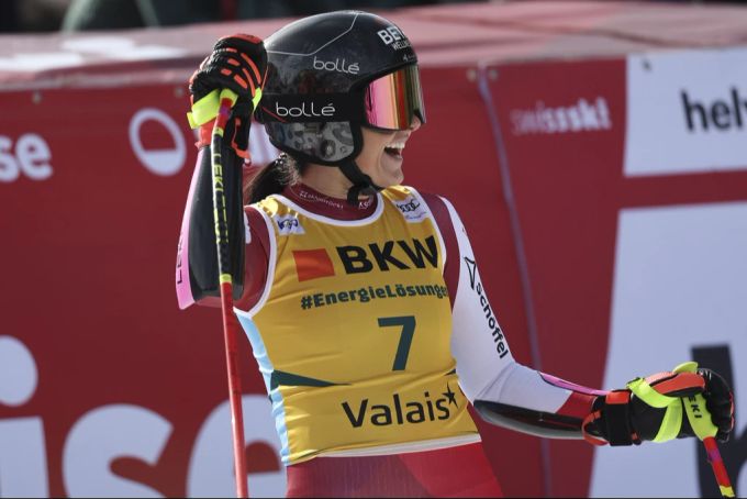 Stephanie Venier gewinnt den Super-G von Crans-Montana. lara gut-behrami