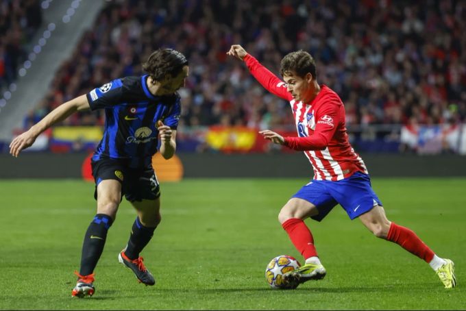 Atléticos Riquelme vergibt kurz vor Ende der Nachspielzeit eine Grosschance. Riquelme