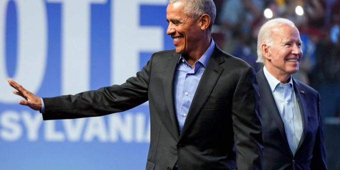 US-Präsident Joe Biden und sein Vorgänger Barack Obama in Pennsylvania. joe biden donald trump