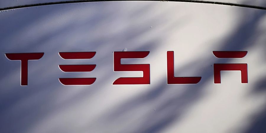 Tesla Firmenlogo