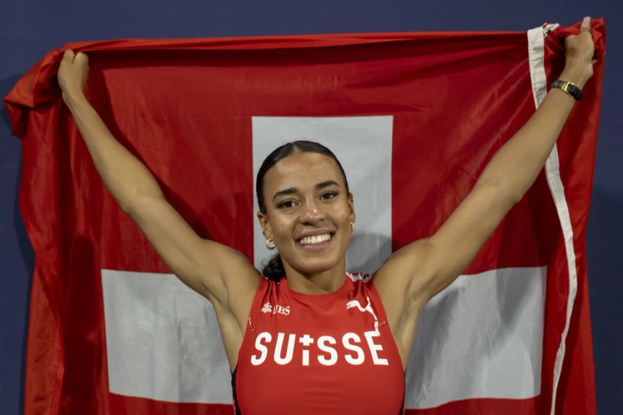 Ditaji Kambundji gewinnt an der EM in München Bronze über 100 Meter Hürden.