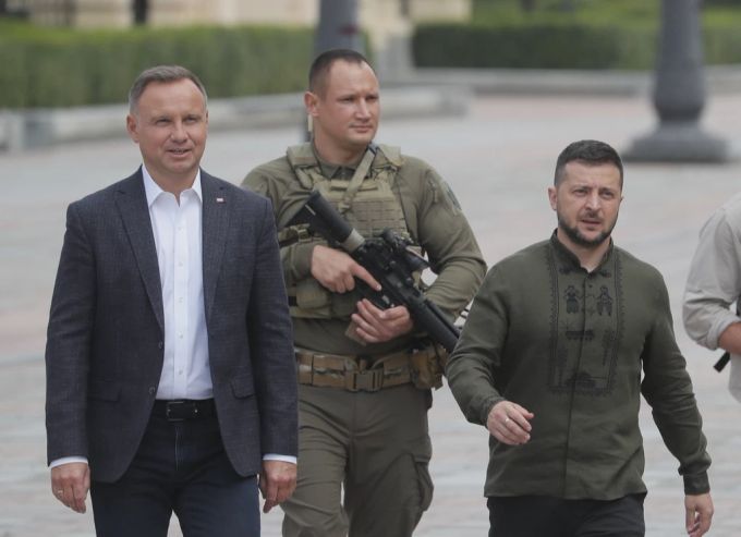 Wolodymyr Selenskyj ist im Ukraine-Krieg nicht geflohen, was ihm den Respekt eines russischen Ex-Geheimdienstler einbringt. Ukraine Krieg