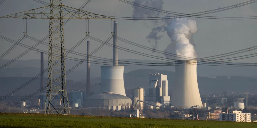 Das Kohlekraftwerk ist nach Unternehmensangaben das grösste konventionelle Kraftwerk in Hessen.