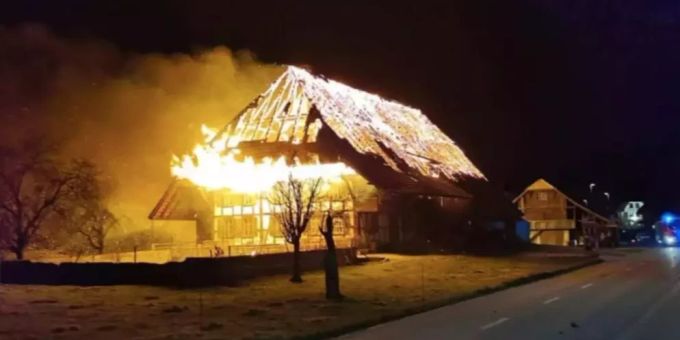 Die Brandursache eines Bauernhofs konnte nicht geklärt werden.