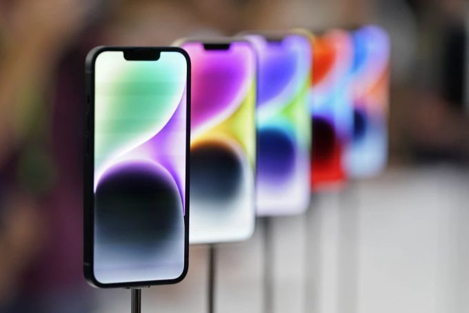 Das neue iPhone 14 sieht ähnlich wie die Vorgängermodelle aus. Steve Jobs