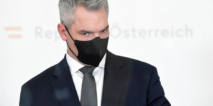 Karl Nehammer (ÖVP), Bundeskanzler von Österreich. Karl Nehammer