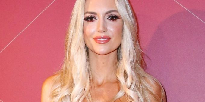 Rosanna Davison will ihrer ukrainischen Leihmutter helfen. Rosanna Davison will ihrer ukrainischen Leihmutter helfen.