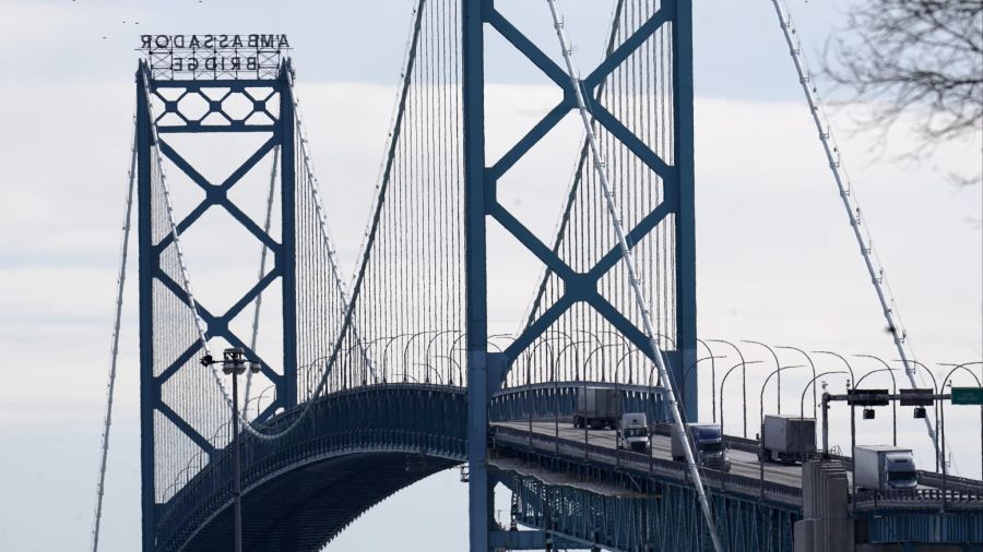 Auch die für den Handel zwischen Kanada und den USA wichtige Ambassador Bridge zwischen Windsor und Detroit hatten die Demonstranten blockiert.