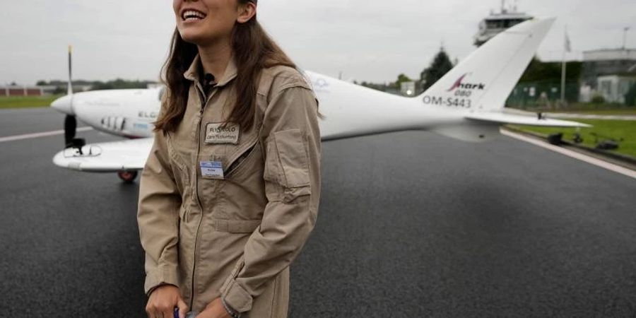 Zara Rutherford steht kurz vor ihrem Ziel. Foto: Virginia Mayo/AP/dpa