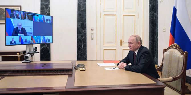 Putin attends meeting with permanent members of Russia's Security Council