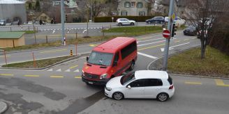 Herisau AR - Lenker übersieht Rotlicht