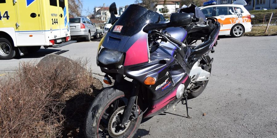 Herisau AR: Selbstunfall mit Motorrad