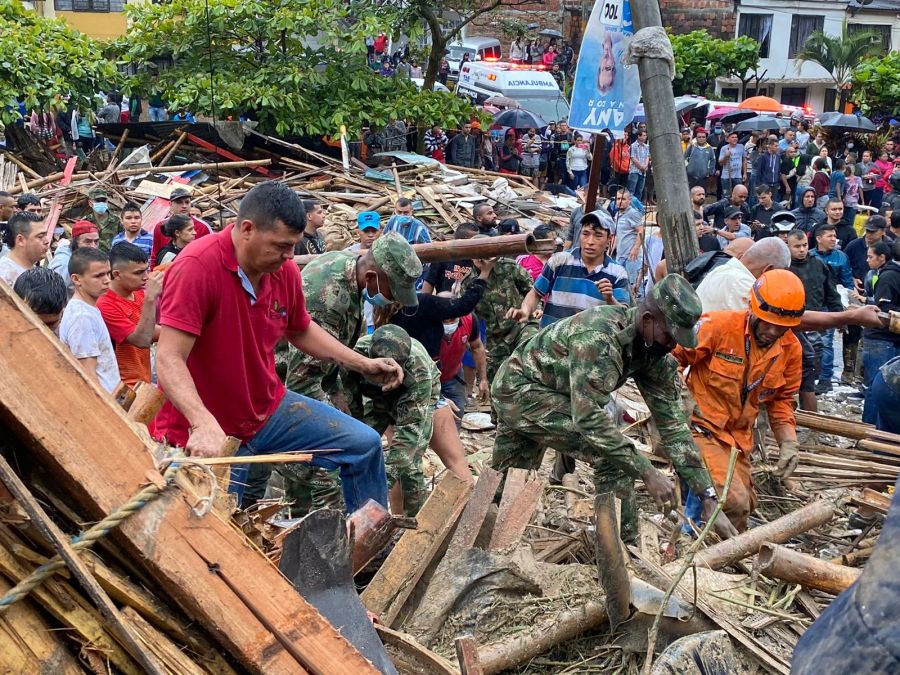 Death toll rises to at least 15 after landslide in Colombia