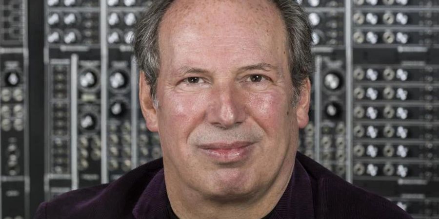 Der deutsche Hollywood-Filmkomponist Hans Zimmer hat «Dune» die Musik beigesteuert. Foto: Willy Sanjuan/Invision via AP/dpa