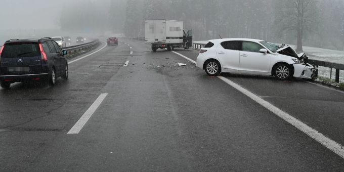 Gossau SG: Mehrere Verkehrsunfälle auf der Autobahn A1. Gossau SG