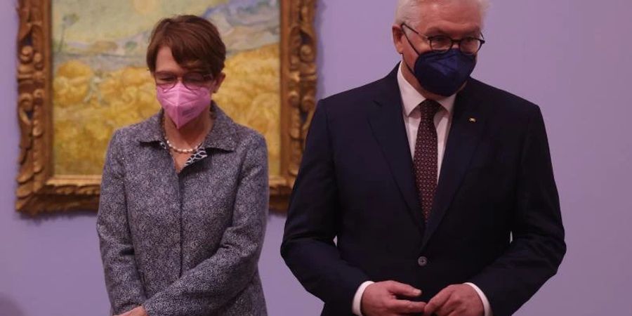 Bundespräsident Frank-Walter Steinmeier und seine Frau Elke Büdenbender zu Gast im Museum Folkwang in Essen. Foto: Oliver Berg/dpa
