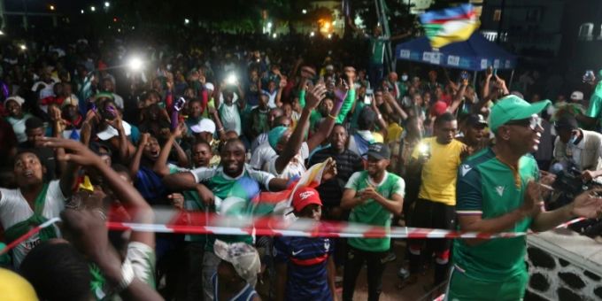 Am Afrika-Cup - Verschlossenes Stadiontor Grund für Massenpanik