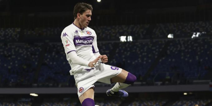 Dusan Vlahovic spielt zurzeit für den AC Florenz. Dusan Vlahovic
