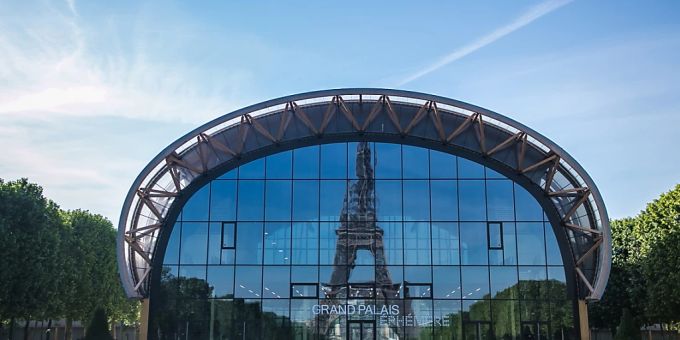Die neue von der Art Basel organisierte Pariser Kunstmesse wird im Oktober im Provisorium Grand Palais Ephemere durchgeführt. foire internationale d?art contemporain