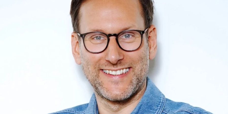 rtl moderator simon beeck