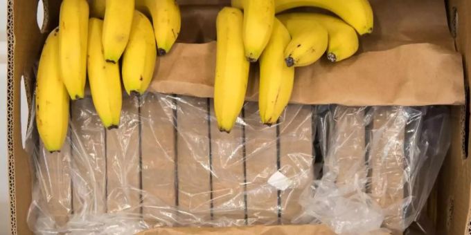 Mai 2018: Bei einer Polizeipressekonferenz in München wird in Bananenkisten verstecktes Kokain präsentiert. Foto: Peter Kneffel Mai 2018: Bei einer Polizeipressekonferenz in München wird in Bananenkisten verstecktes Kokain präsentiert. Foto: Peter Kneffel