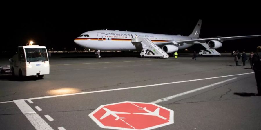 Regierungs-Airbus «Konrad Adenauer» vor dem Abflug