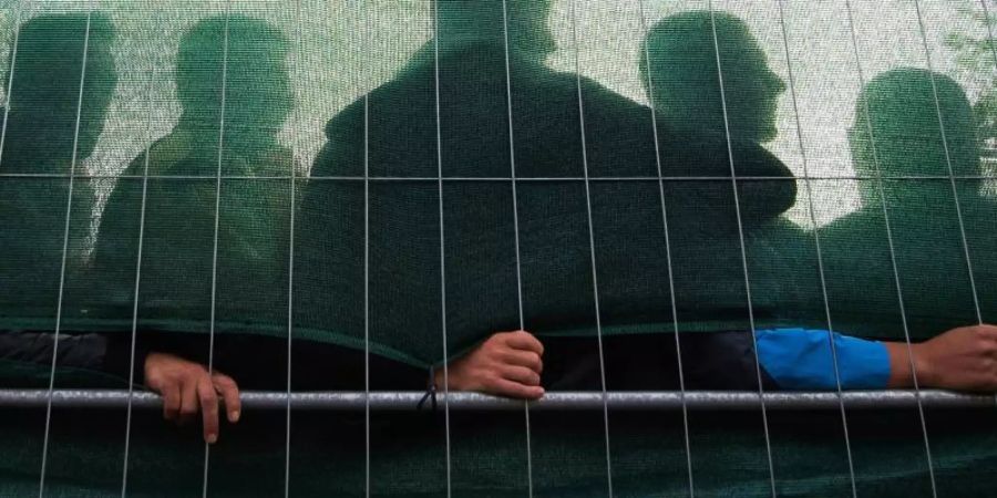 Die Regelung sieht vor, dass anerkannte Schutzsuchende für drei Jahre in dem Bundesland bleiben müssen, in dem sie ihr Asylverfahren durchlaufen haben. Foto: Daniel Bockwoldt