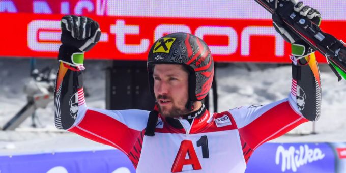 Marcel Hirscher sichert sich den achten Gesamtweltcup-Sieg in Serie. Marcel Hirscher