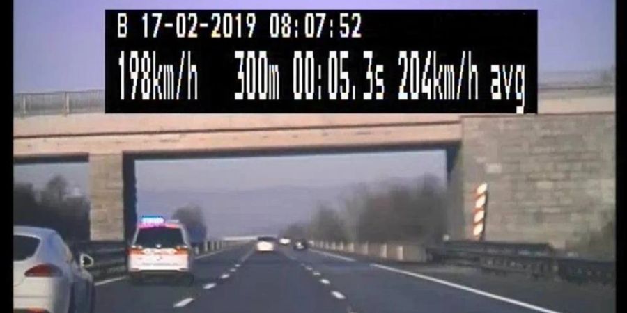 Der Wiener raste mit 205 km/h über die Autobahn.