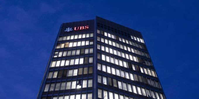 Der UBS-Hauptsitz in Zürich wird mit Ökostrom betreiben. UBS