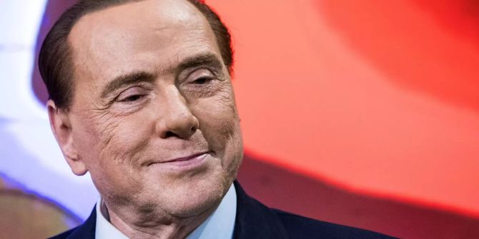 Silvio Berlusconi Nierenkolik