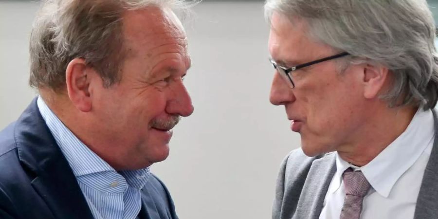 Verhandlungspartner: Verdi-Chef Frank Bsirske (l.) und Matthias Kollatz (SPD), der Berliner Finanzsenator. Fozo: Bernd Settnik Foto: Bernd Settnik