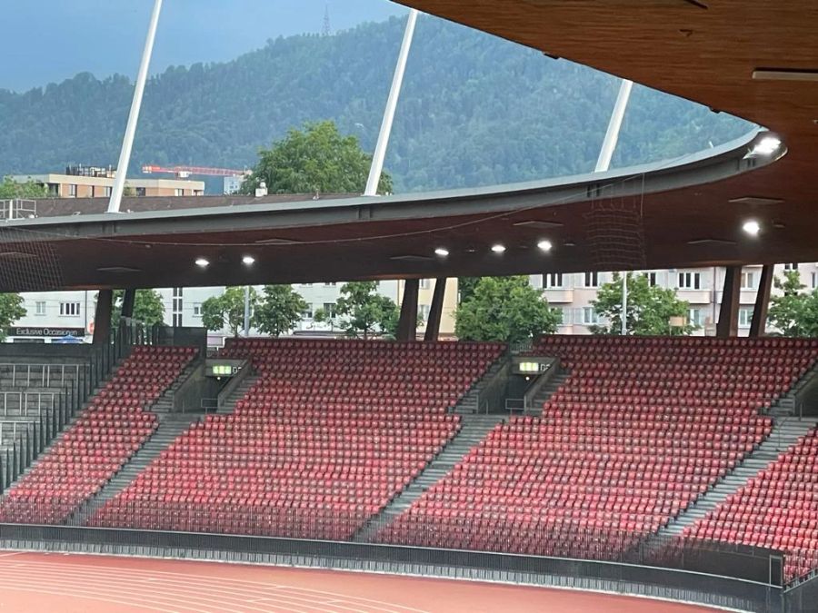 Der Gästesektor bleibt leer – die Fans des FC St.Gallen dürfen nicht ins Letzigrund.