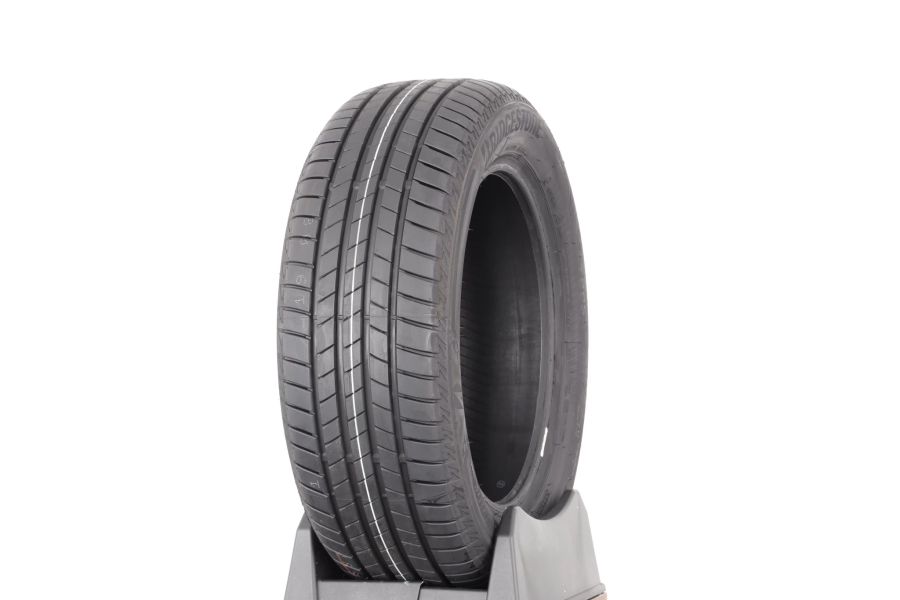 Der Bridgestone Turanza T005 ist der effizienteste Pneu im Test.