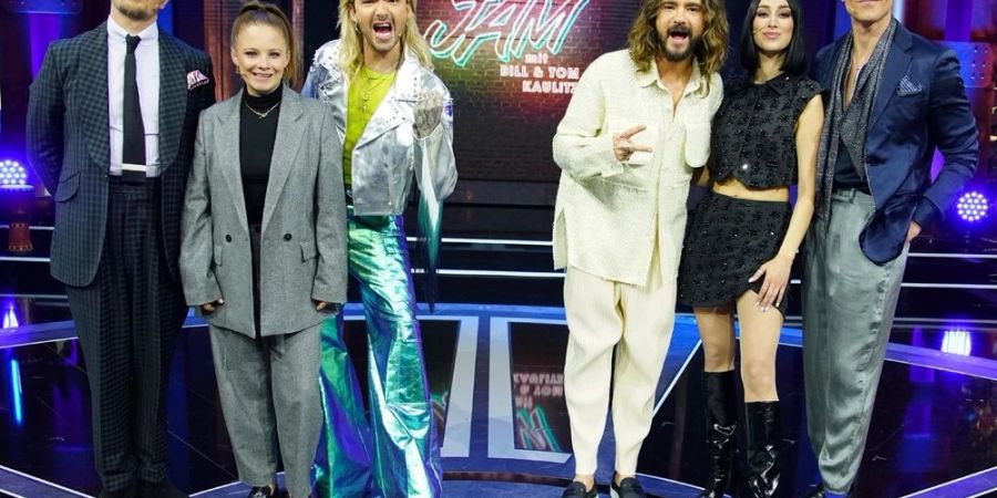 Erste Staffel von «That's My Jam mit Bill & Tom Kaulitz»: Jan Delay, Jasna Fritzi Bauer, Bill und Tom Kaulitz, Elif und Daniel Donskoy (v.l.n.r.)